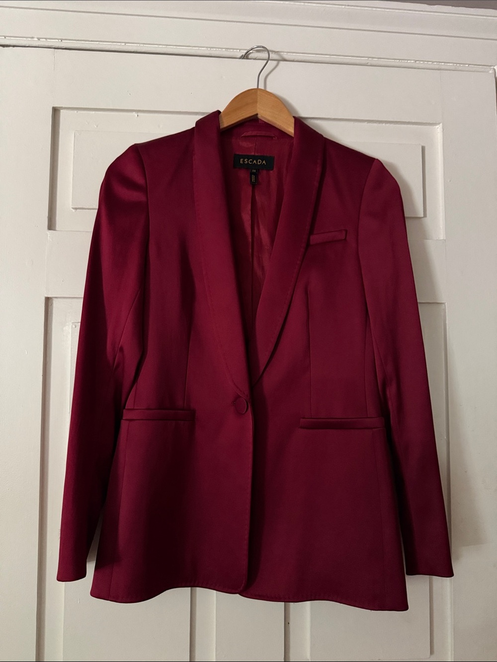 Escada deep red Satin Blazer